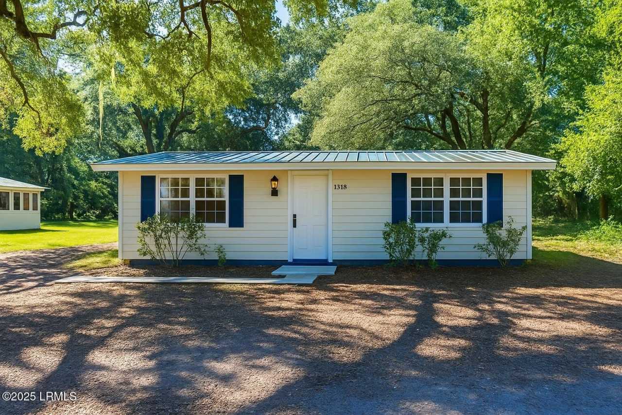 1702 Lafayette Street