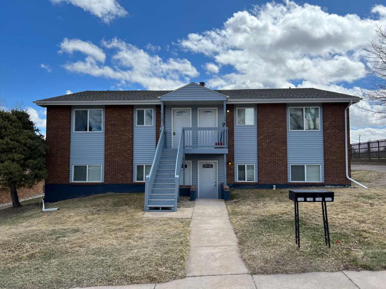 2 Bedroom 1 Bathroom Apartment