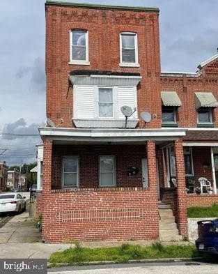 923 HYATT ST #1ST FLOOR