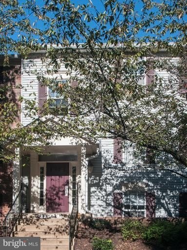 12104 GREEN LEAF COURT