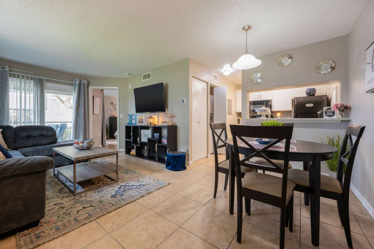 Harbour Cay Apartments