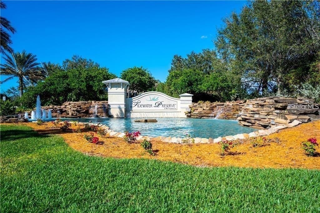 1030 TIDEWATER SHORES LOOP