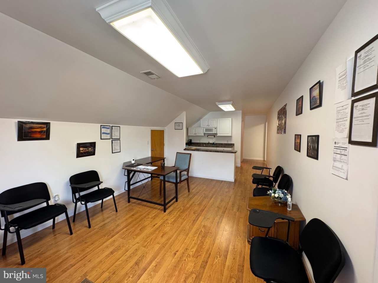 114 SAINT CLAIRE Place unit: 202