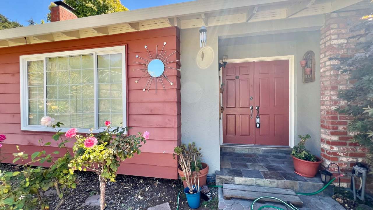 Gorgeous house - Huge Backyard with Bonus Room