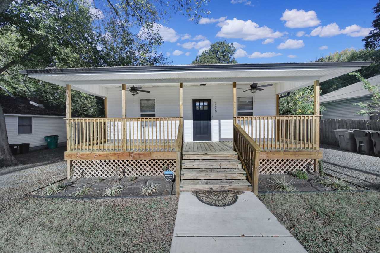 Lovely 3 Bed 2 Bath Home In Charlotte