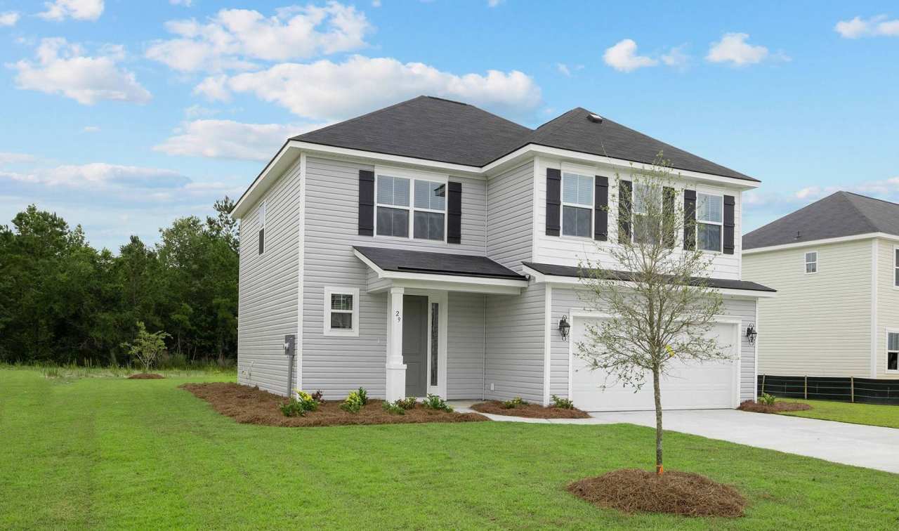 4 Bed/2.5 Bath in The Commons