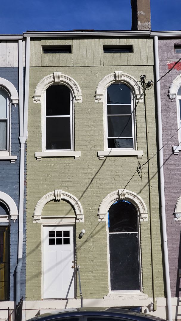 Totally renovated! Close to the F.C. Stadium! Over the Rhine!