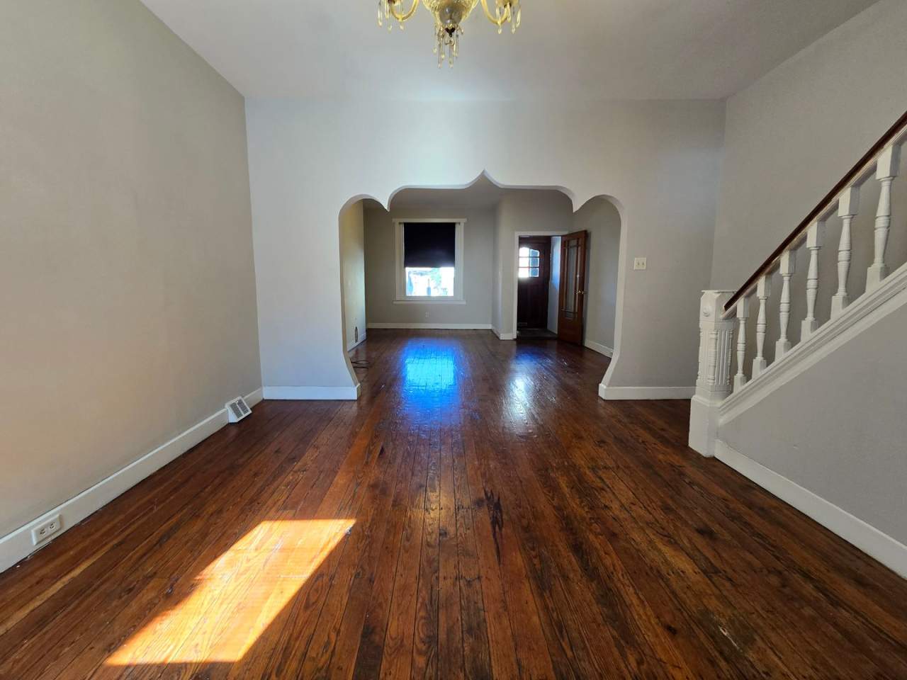 Huge 4 bed 2 full bath home in the heart of Fairmount.