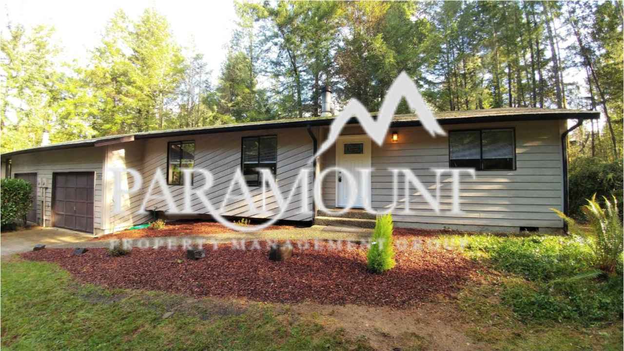 Remodeled 2 bed/1.5 bath duplex in Gig Harbor!