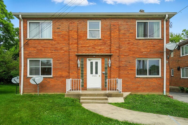 3926 East Gatewood Ln