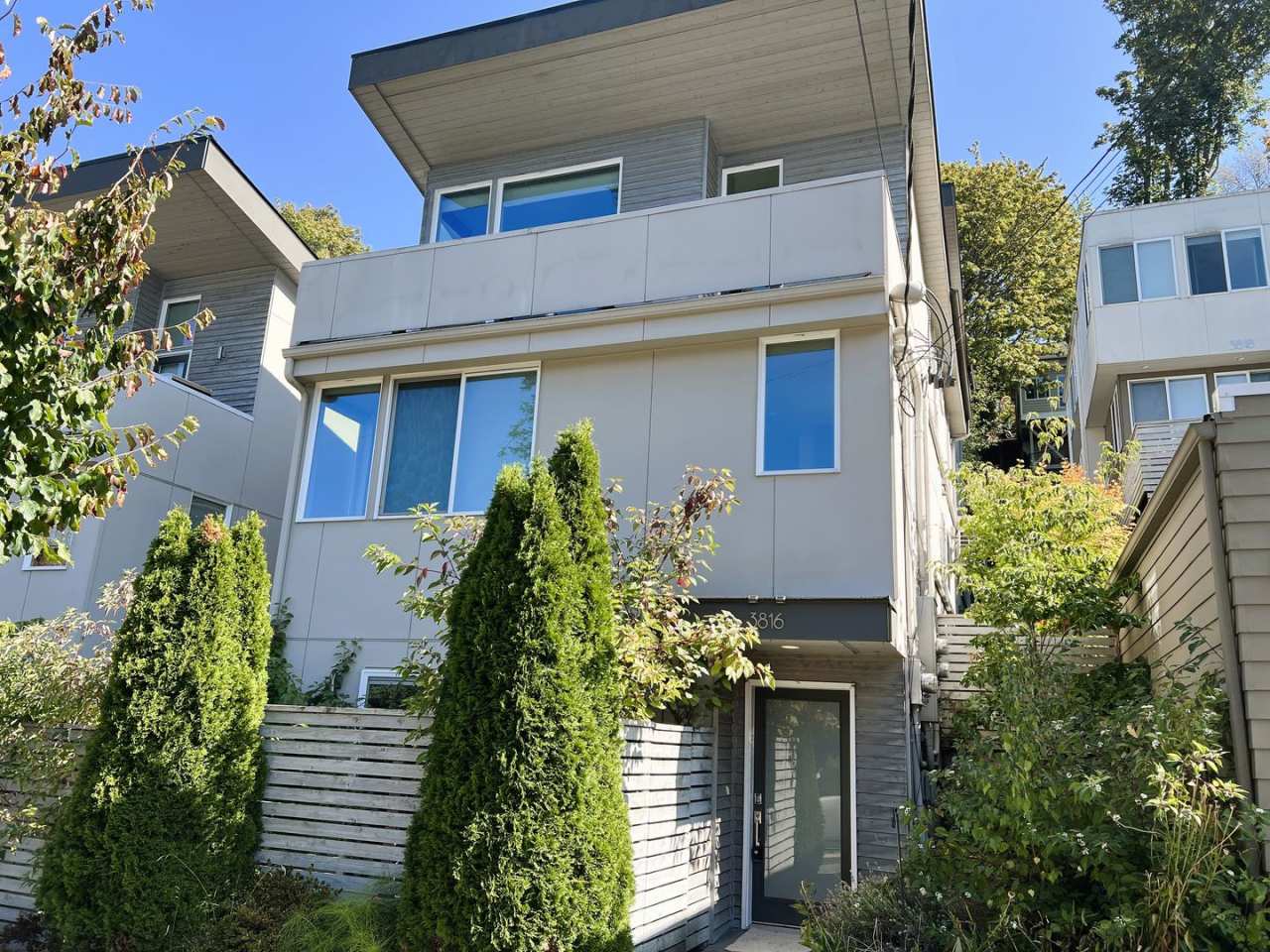 Amazing modern townhouse tucked away in private Pigeon Point!