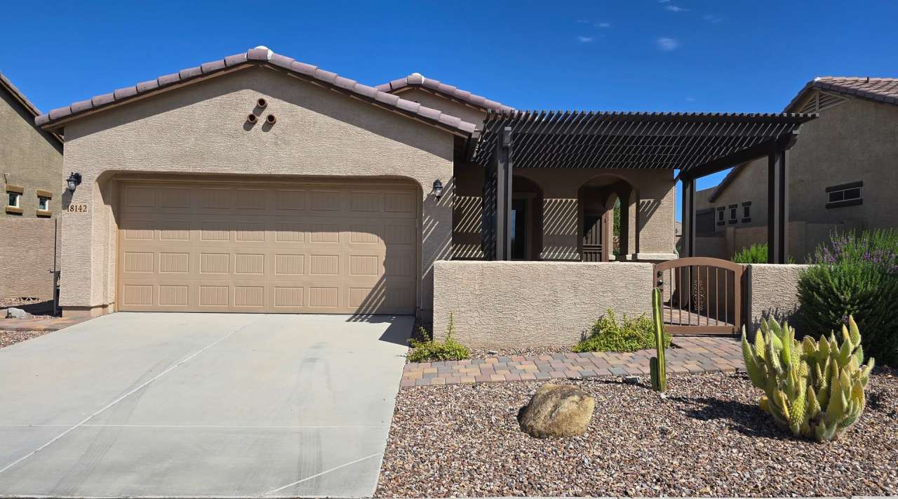 Gorgeous home in gated 55+ community of Canta Mia!