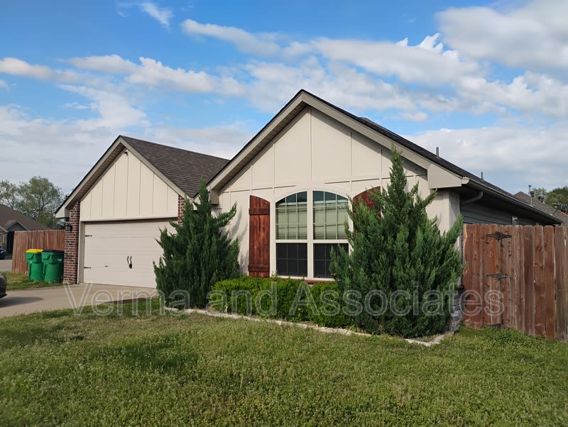 320 Jack Perry Dr