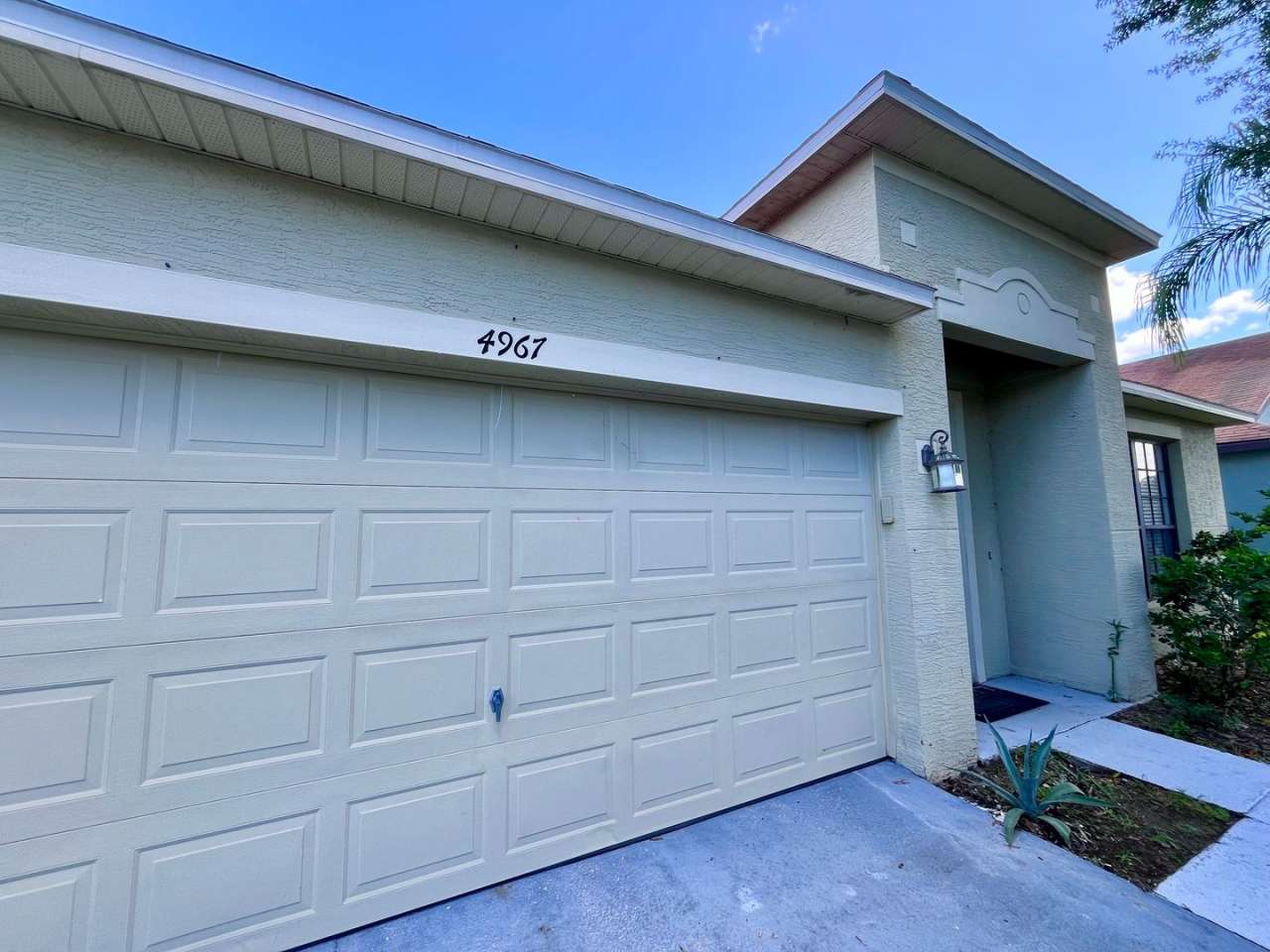 Tivoli Woods - Large 3Br plus Media Room - FOR RENT