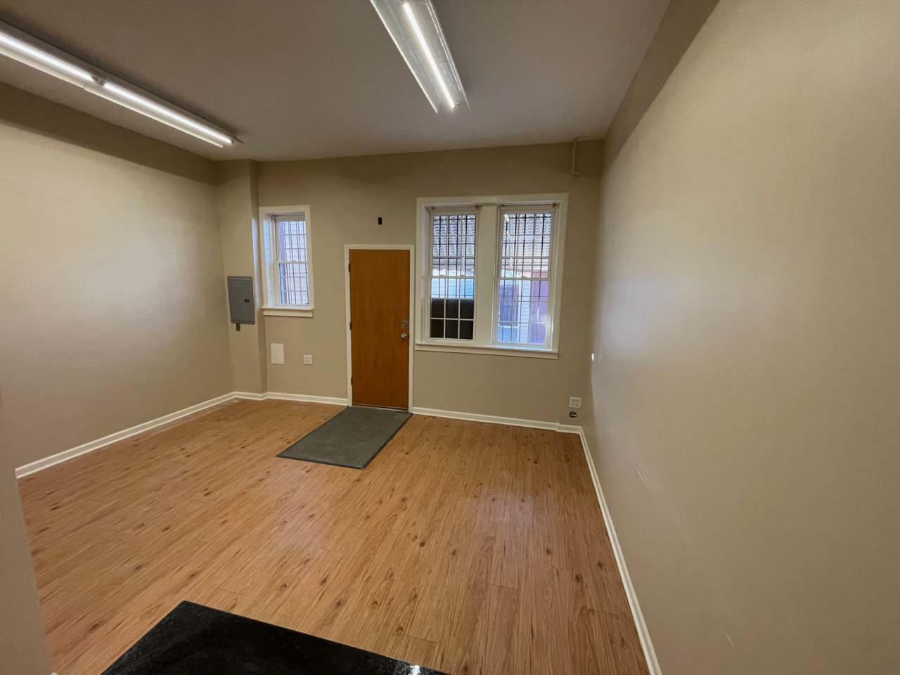 3018 North Laramie Avenue