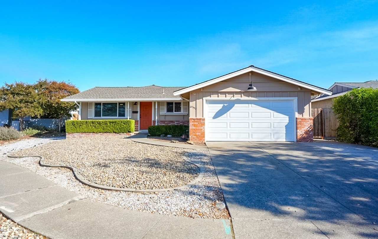 Charming Three Bedroom Napa Bel Aire House