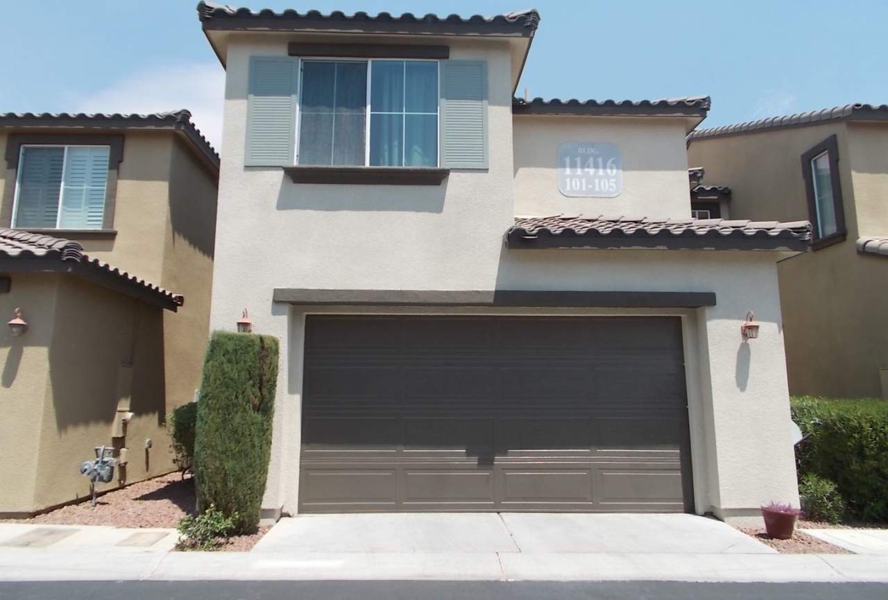 Stylish Summerlin Townhome with Private Courtyard