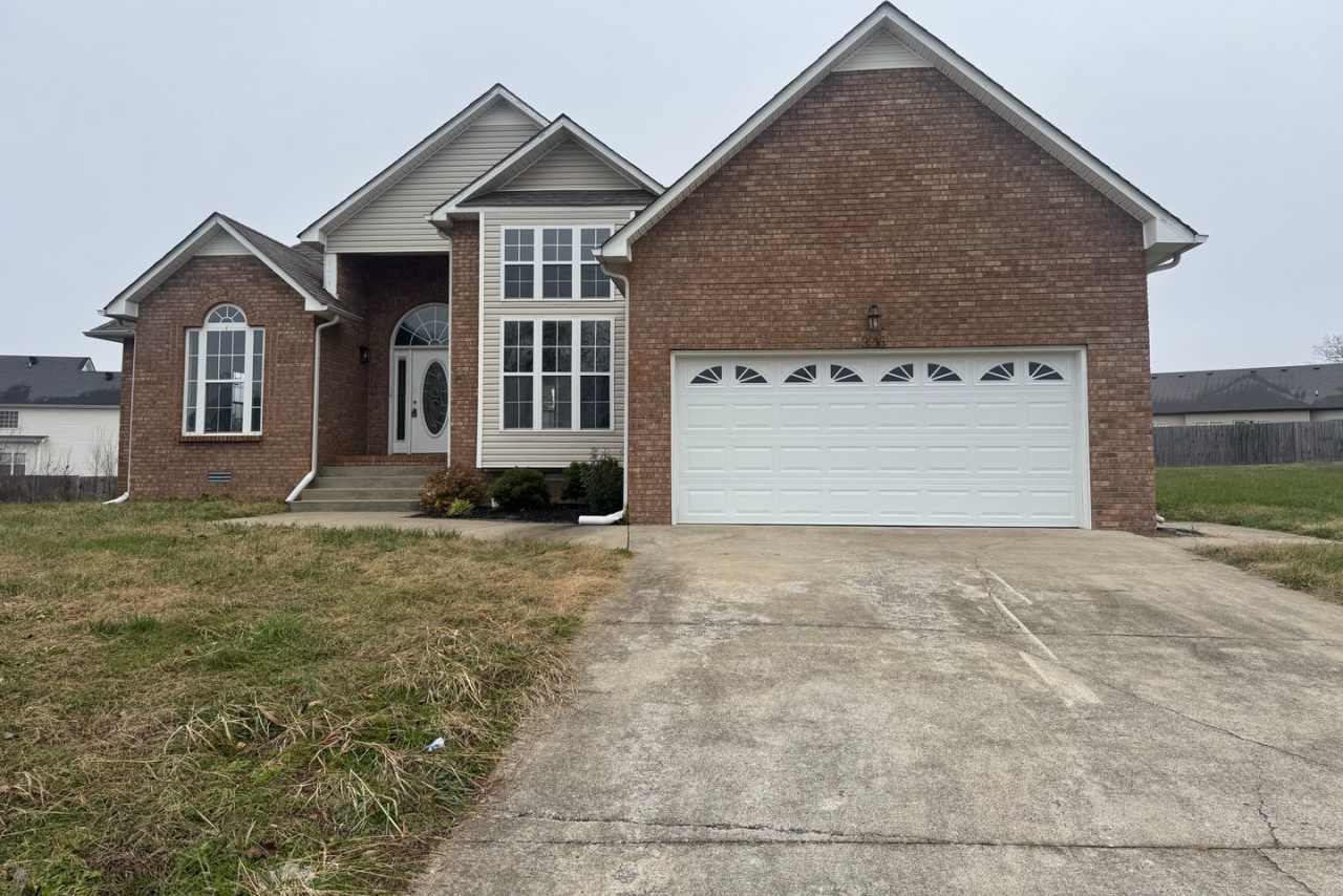 Gorgeous Single Family Home in Clarksville