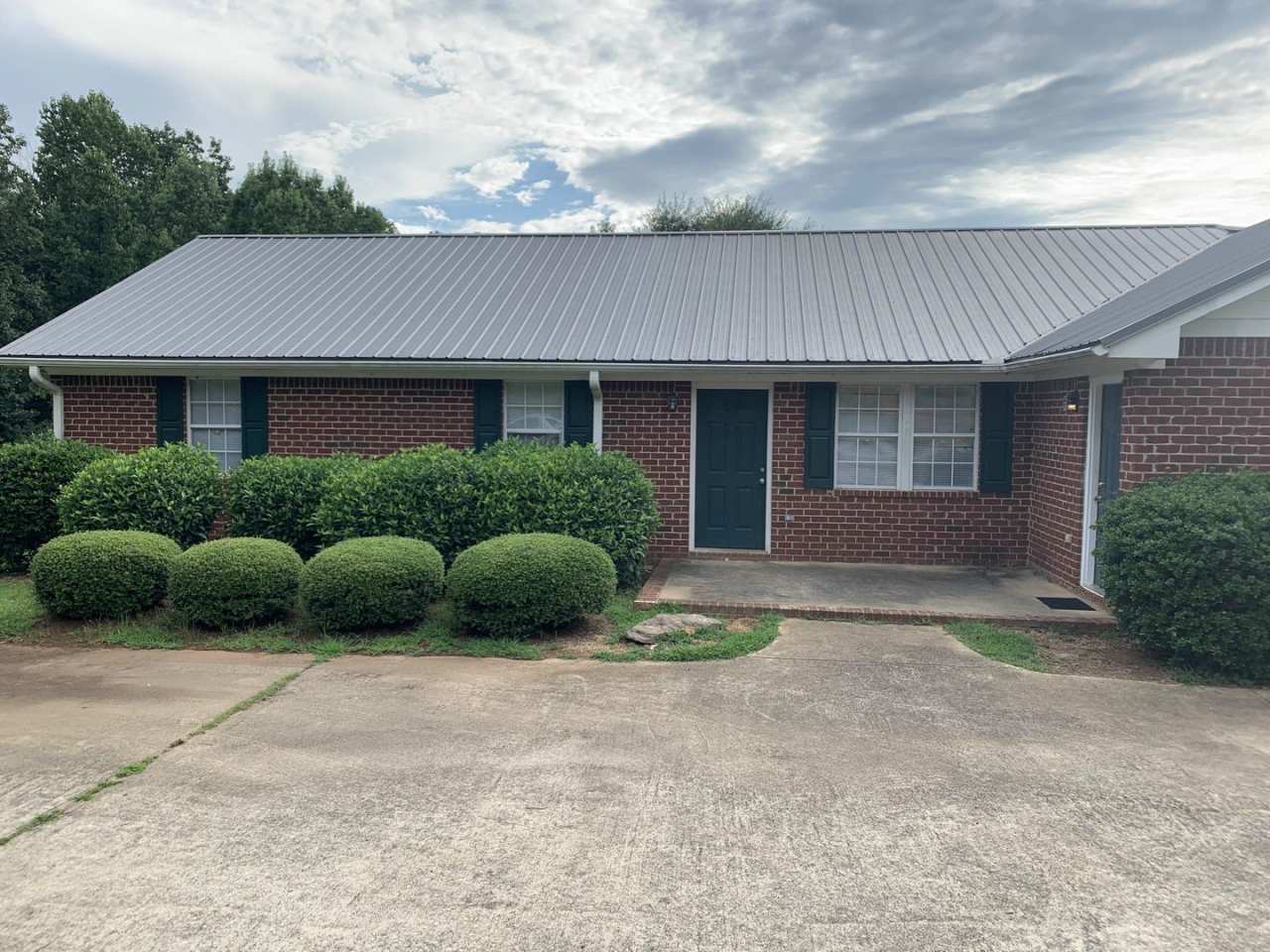 PRE-LEASING FOR AUGUST 2026!