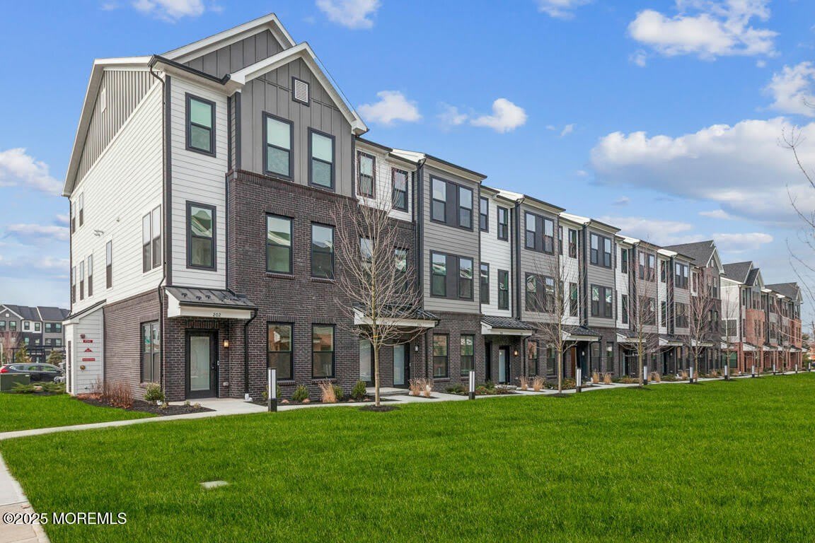 214 Jessie Place unit: 64