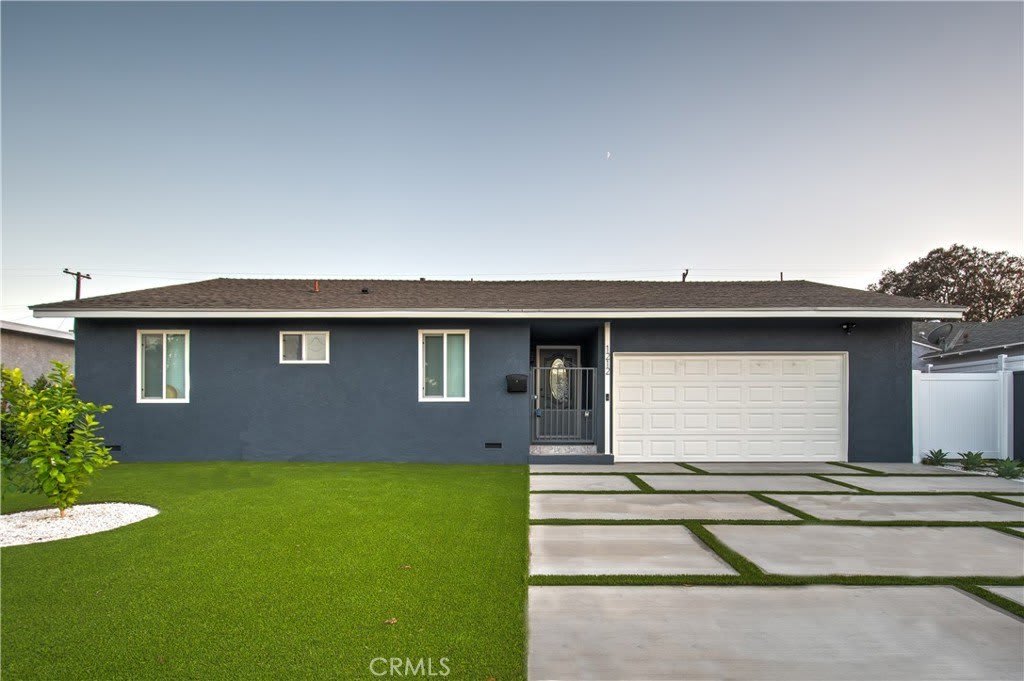 1212 W Woodcrest Avenue