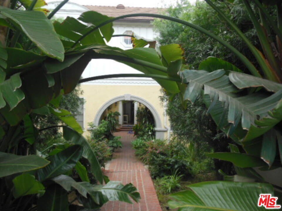 9066 Shoreham Dr unit: # 1