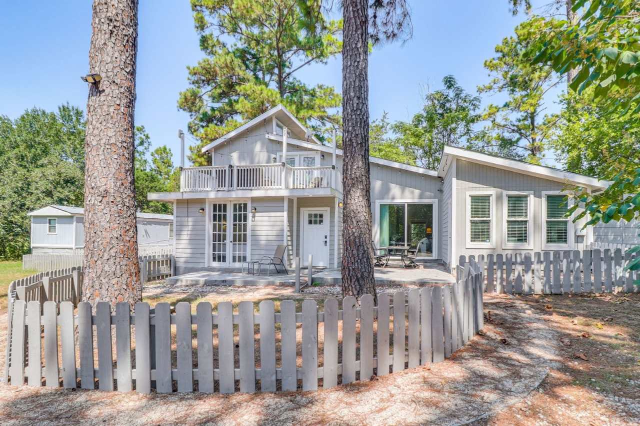 Spacious 2Bed2Bath + Office in Bastrop *SPECIAL*