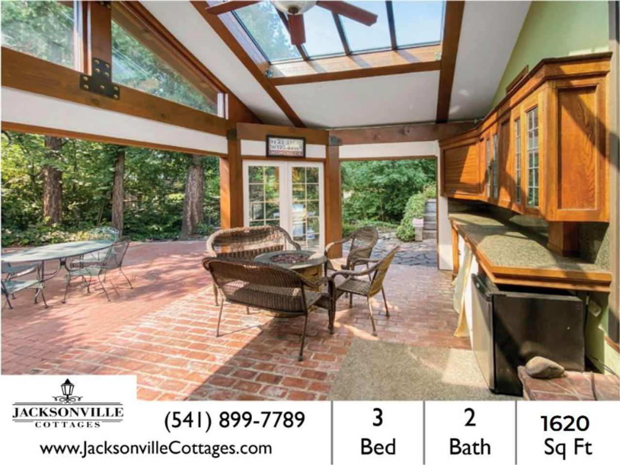 Garfield House: Fully Furnished House, Large private lot across from Golf Course $300 Utility Fee