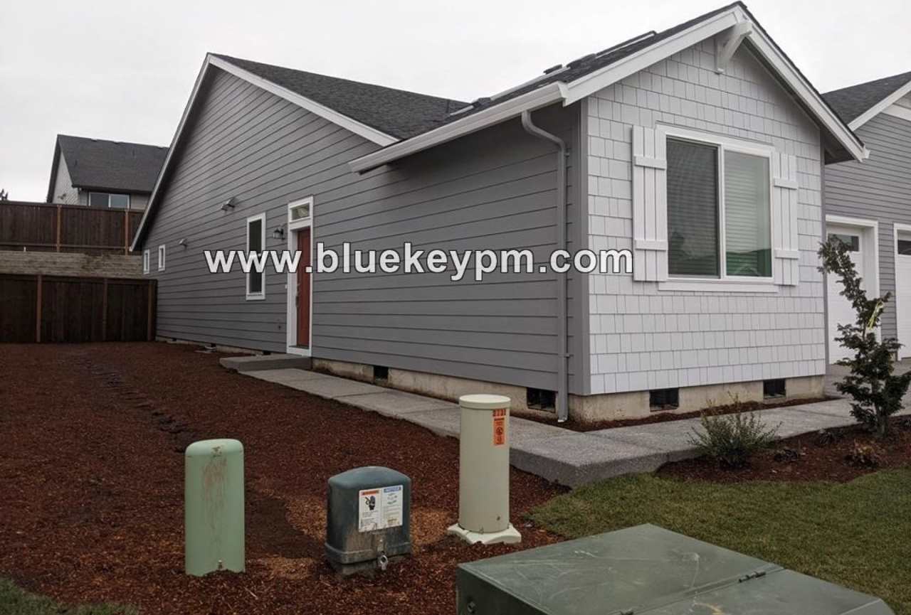 ADU-UNIT B-1 Bed, 1 Bath Unit with Washer/Dryer in Ridgefield