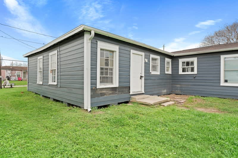 1721 West 5th Street