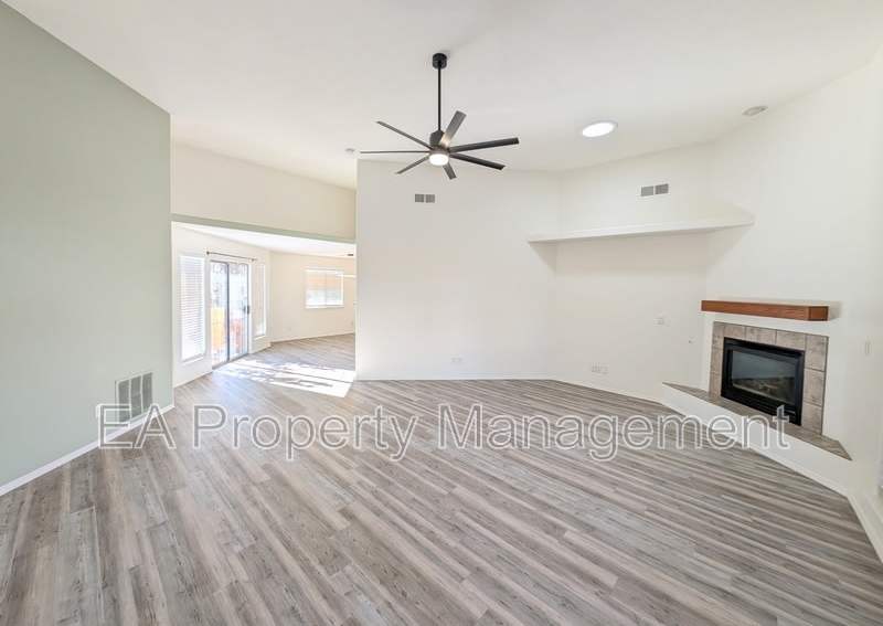 363 Pinon Creek Rd SE