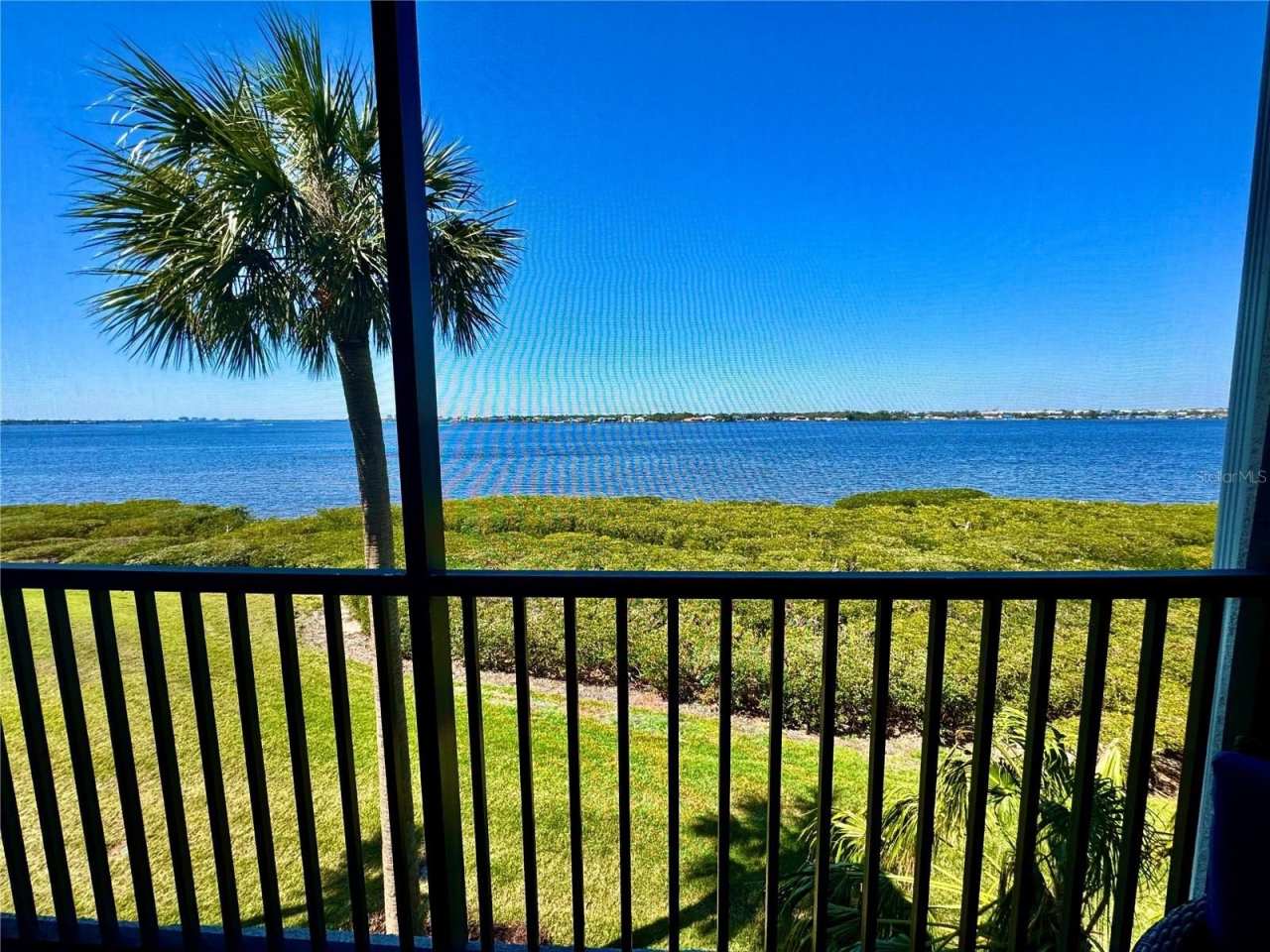 1020 TIDEWATER SHORES LOOP