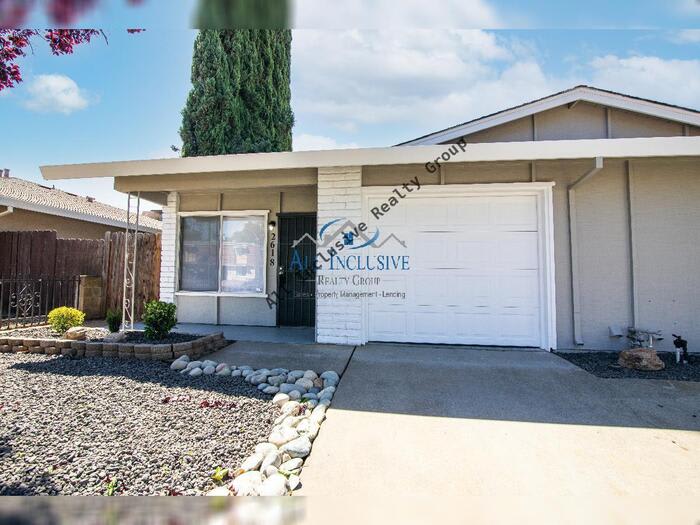 2618 El Parque Circle