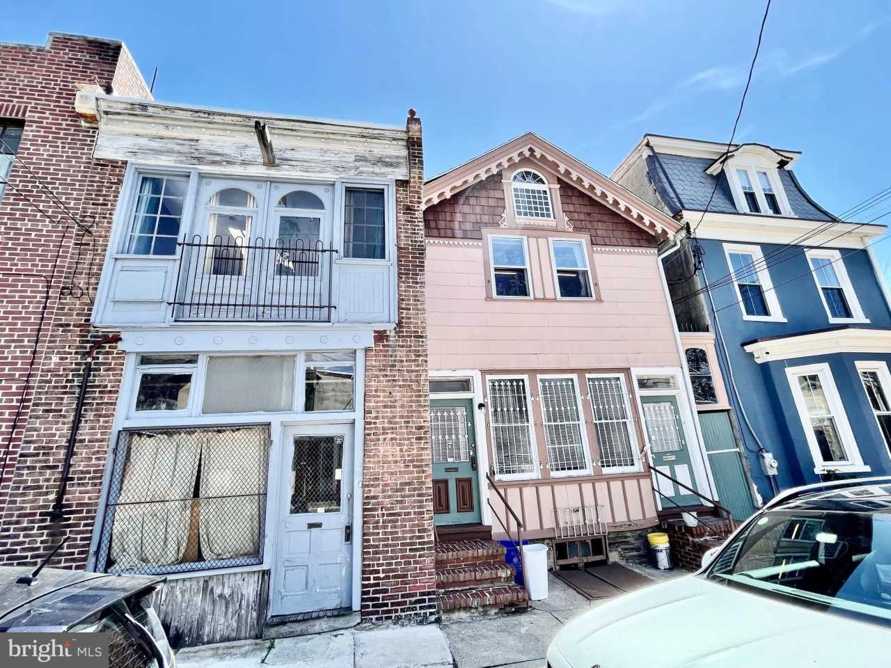 18 W HARVEY STREET