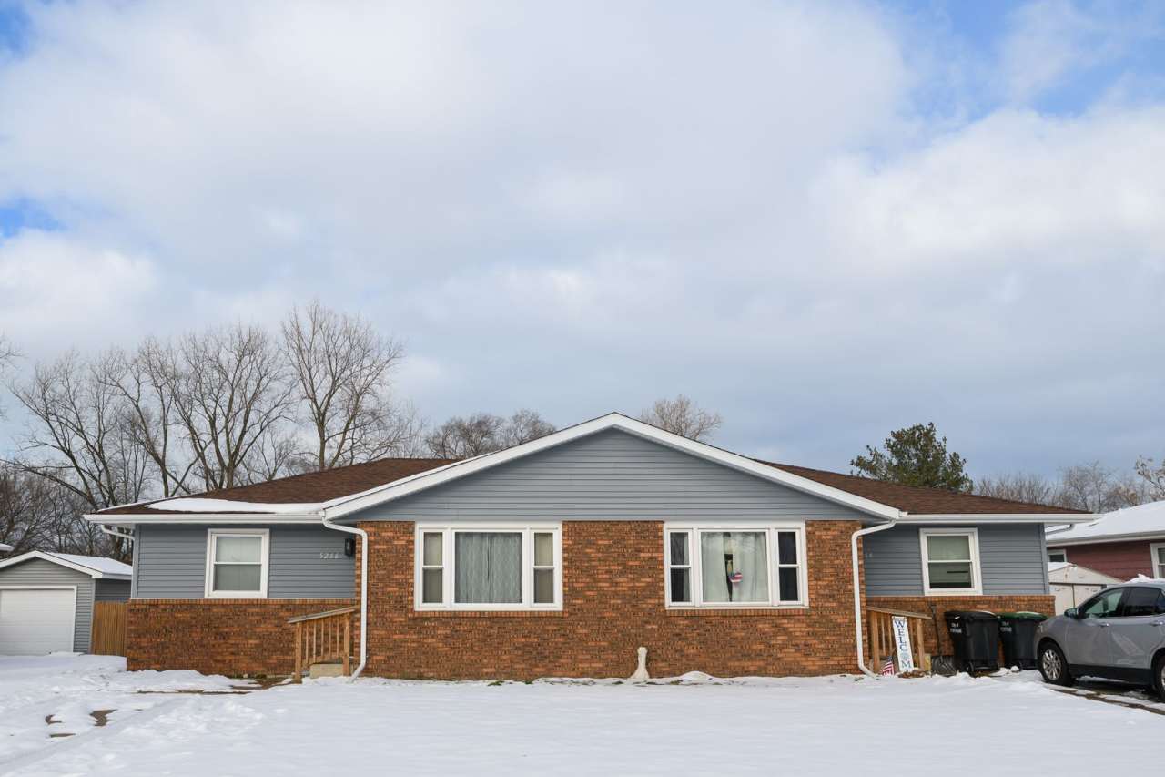 2 bed 1 bath Duplex in Portage