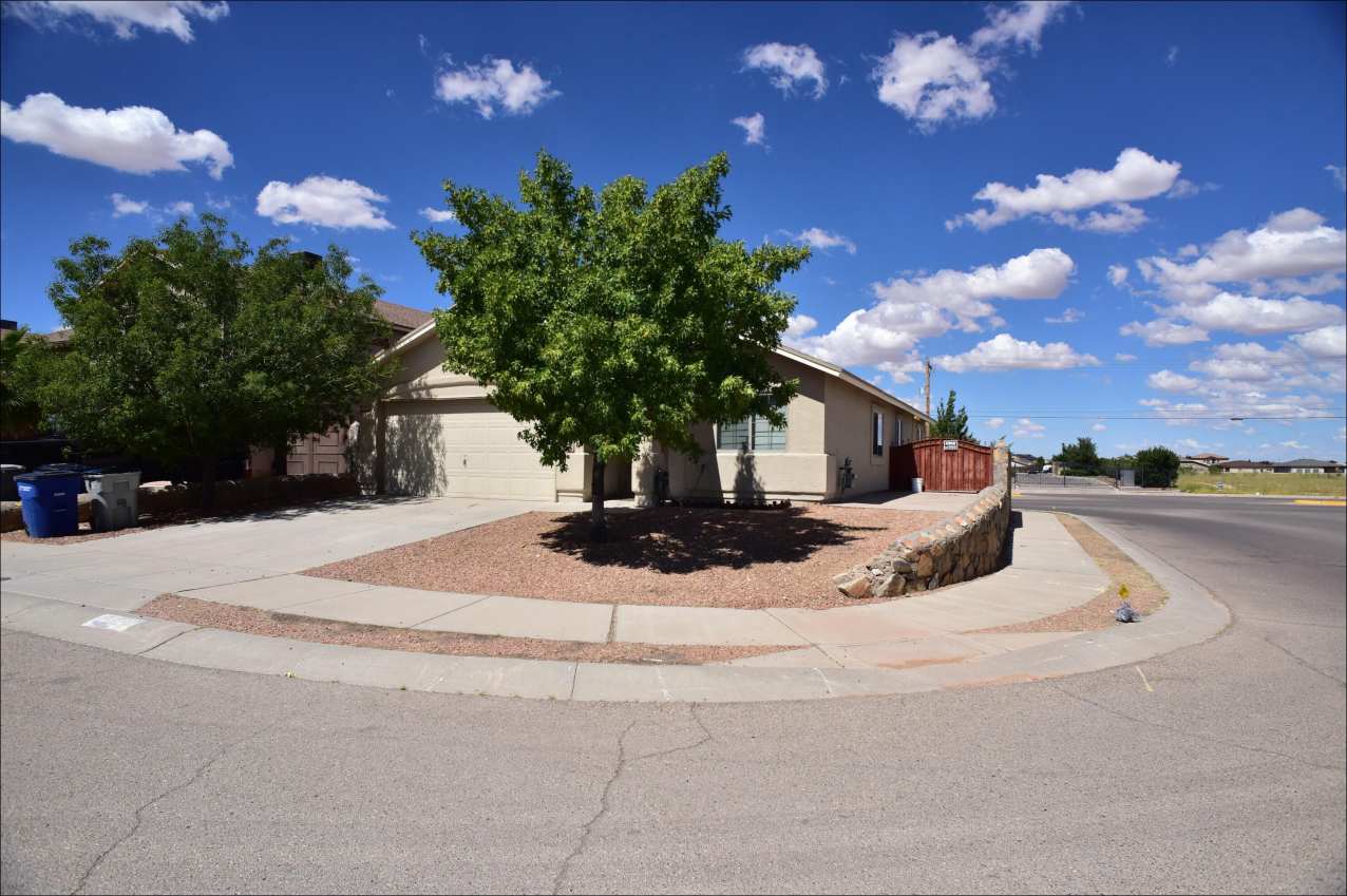 14325 Island Point Drive