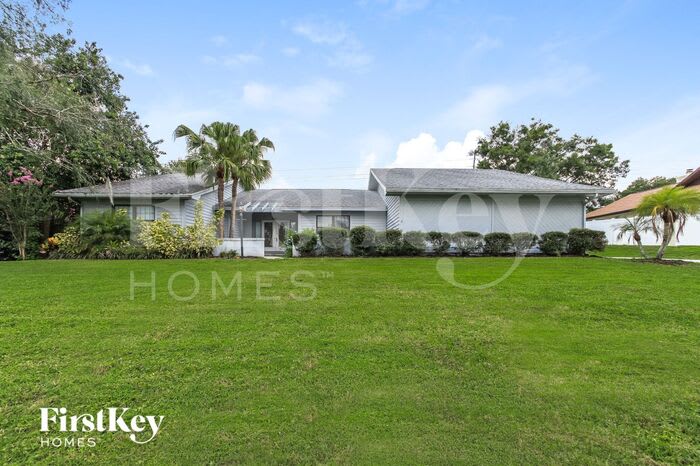 4911 Stonecrest Drive