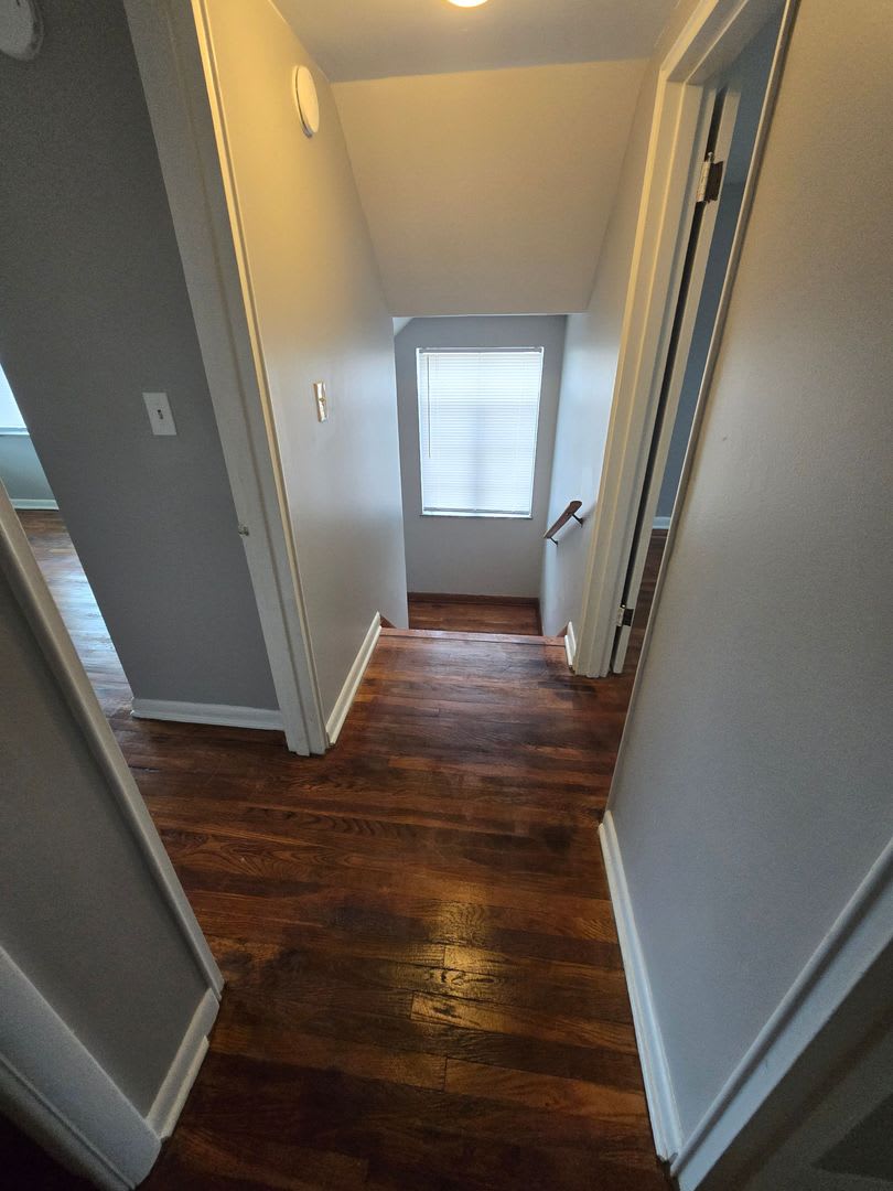 110-112 N TERRACE AVE