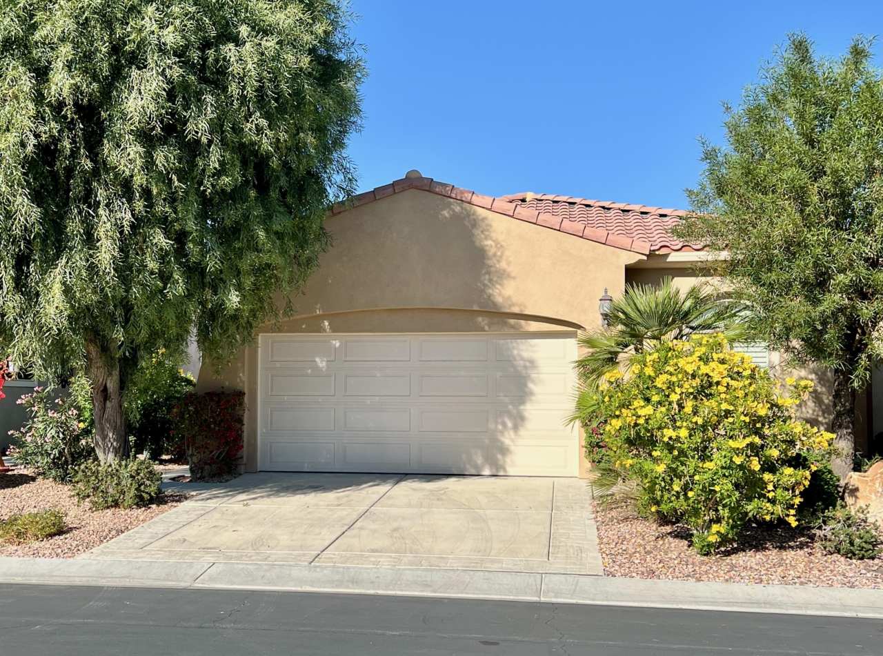 81952 Avenida Bienvenida