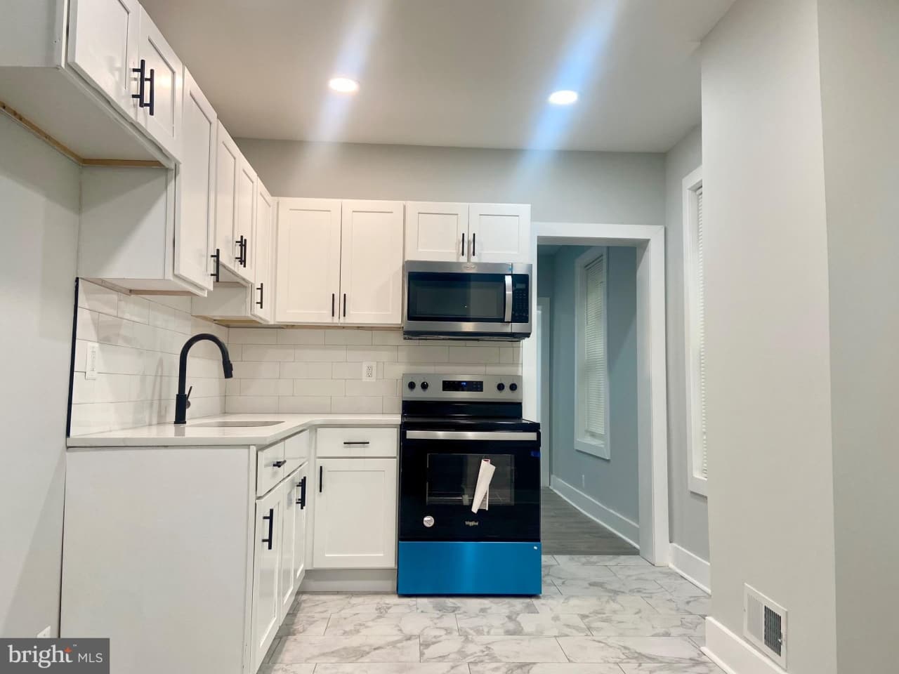 1915 N CROSKEY STREET