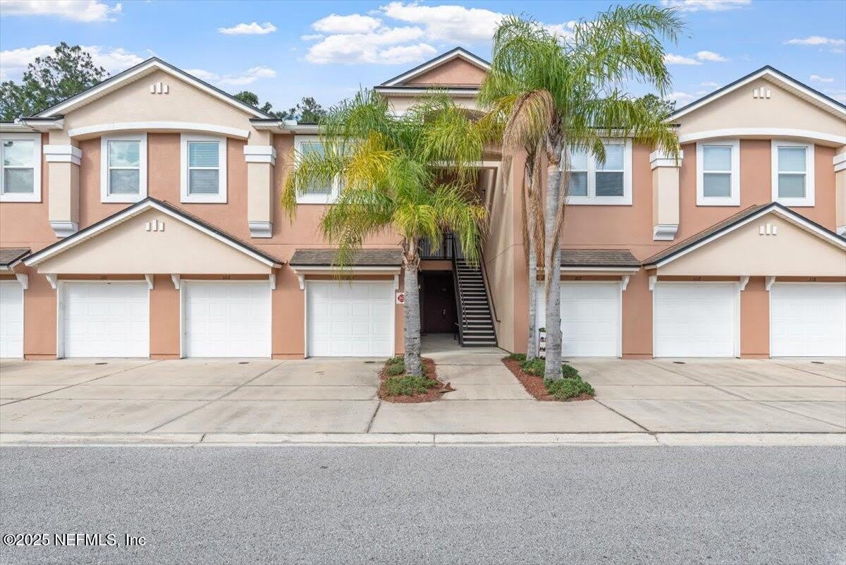 224 LARKIN Place unit: 109