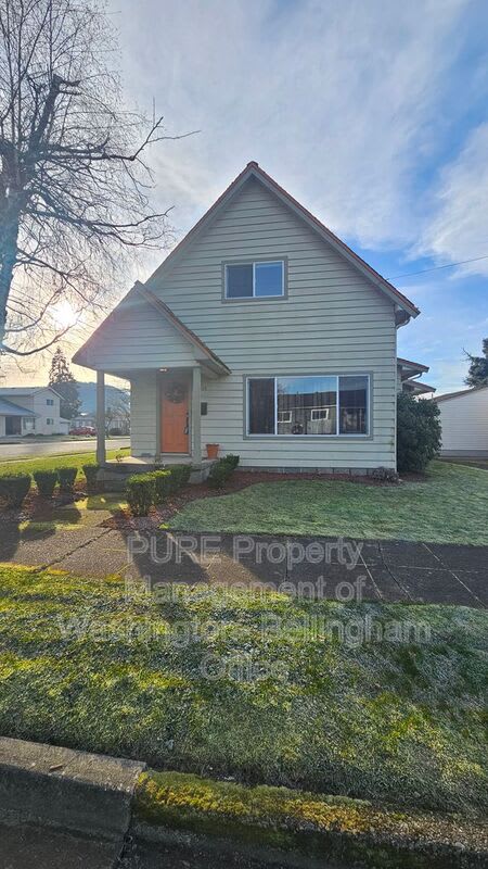 1220 E Skagit Street