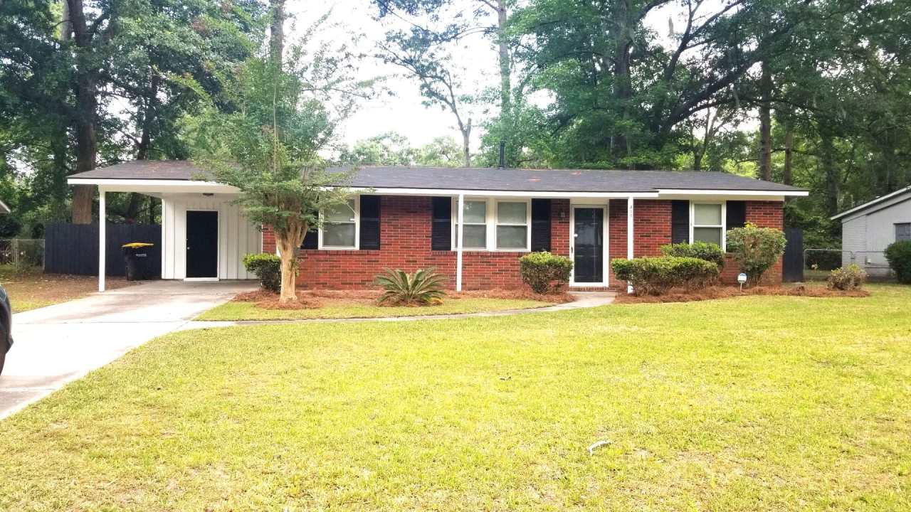 Move In Special!! $500 off first month for Qualified Applicant!