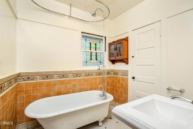 845 South Los Robles Avenue