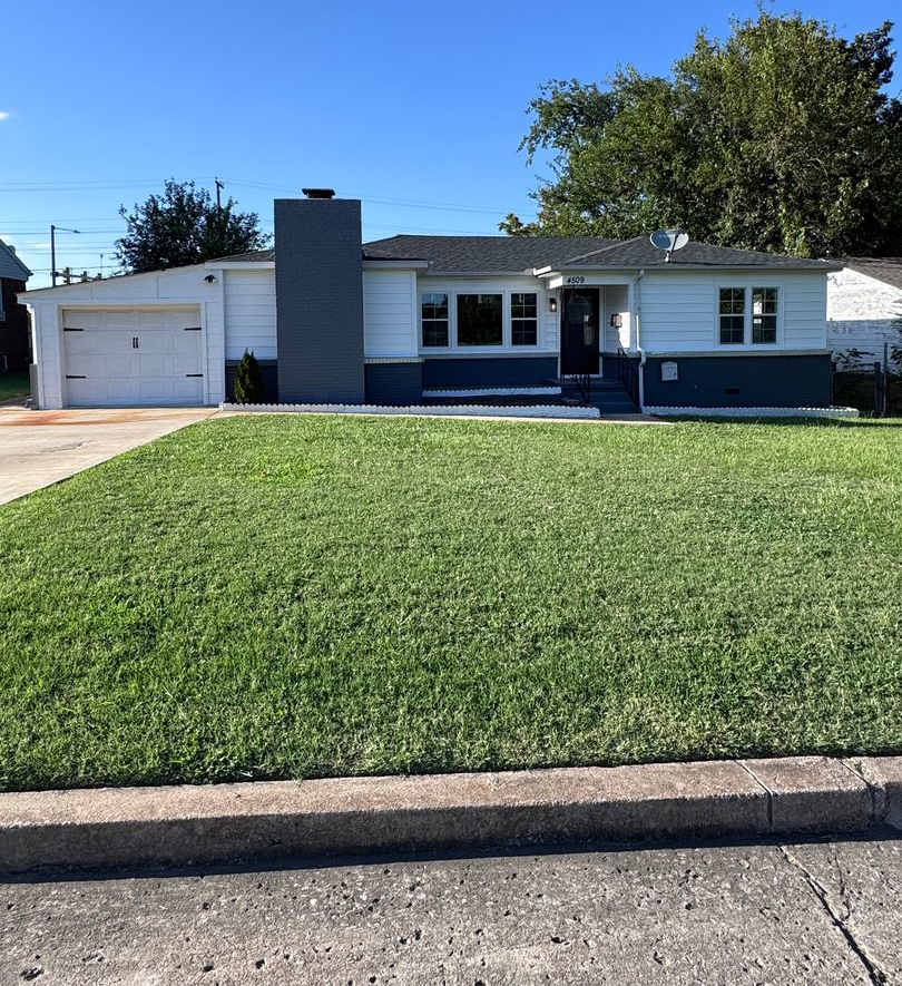 Mayo Meadow 3 Bed 1.5 Bath Cutie! Fully Updated and Lots of Charm!