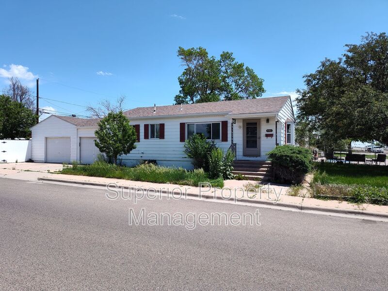803 Hot Springs Ave