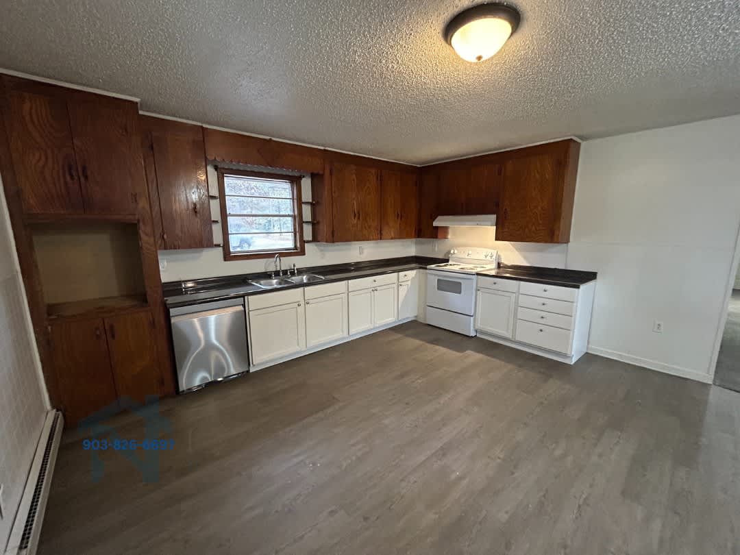 1101 North Kings Highway