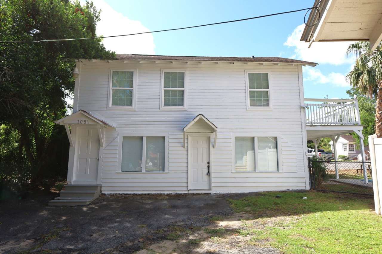 105 1/2 West Jane Street