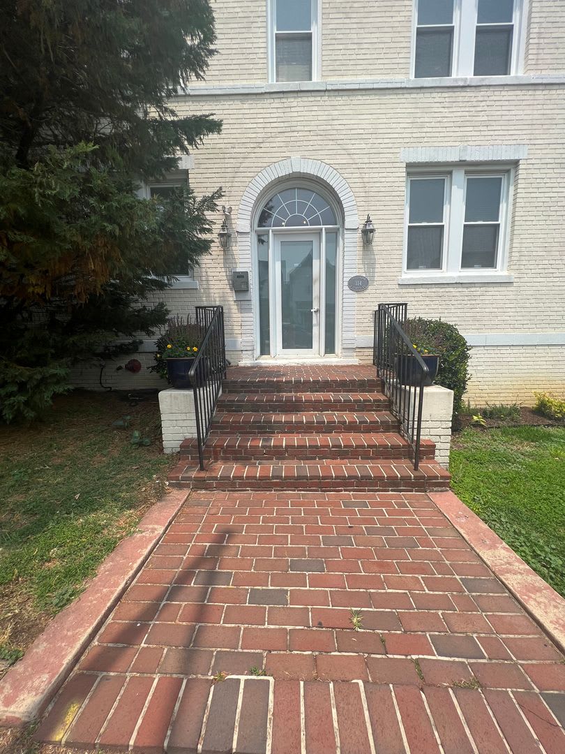 Charming 1-Bedroom in Eckington, DC – Prime Location at North Capitol  Rhode Island Corridor!