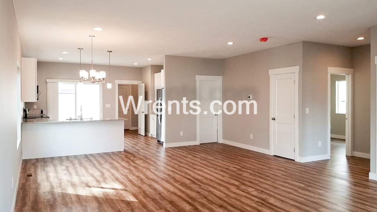 Beautiful Home By Esmeralda Golf Course Available NOW!!!!